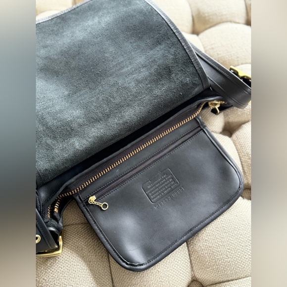 Vintage Coach Patricia Legacy Black Leather Flap Crossbody Bag - Picture 12 of 16